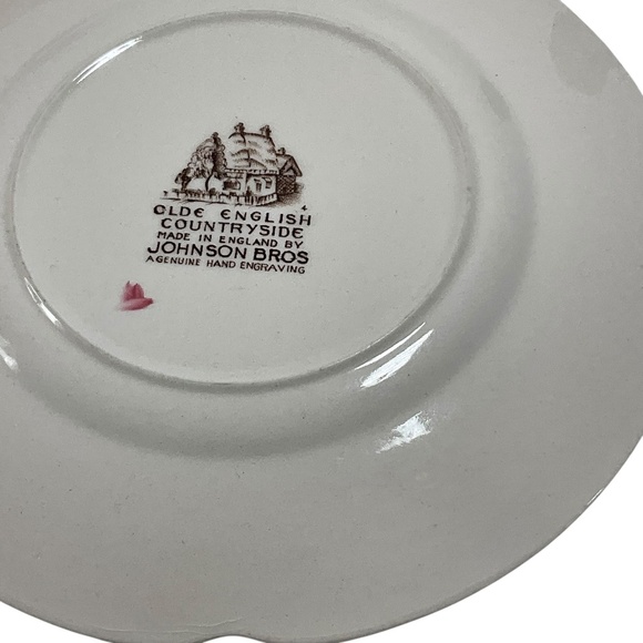 Set of 4 Johnson Bros Olde English Countryside 6 1/8” Plates Scalloped Edge - Picture 10 of 11